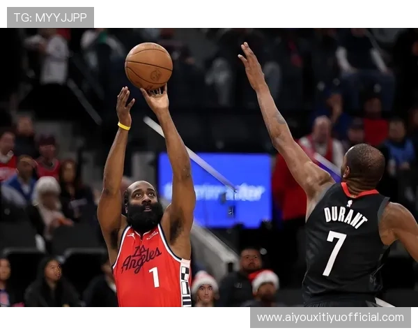 哈登36分率快船六连胜，无缘全明星替补引争议